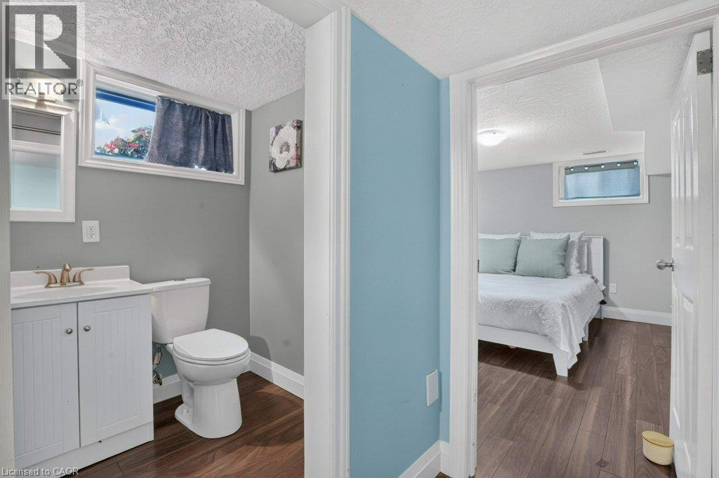 46 Filbert Street, Kitchener, Ontario  N2H 1Y2 - Photo 35 - 40852259