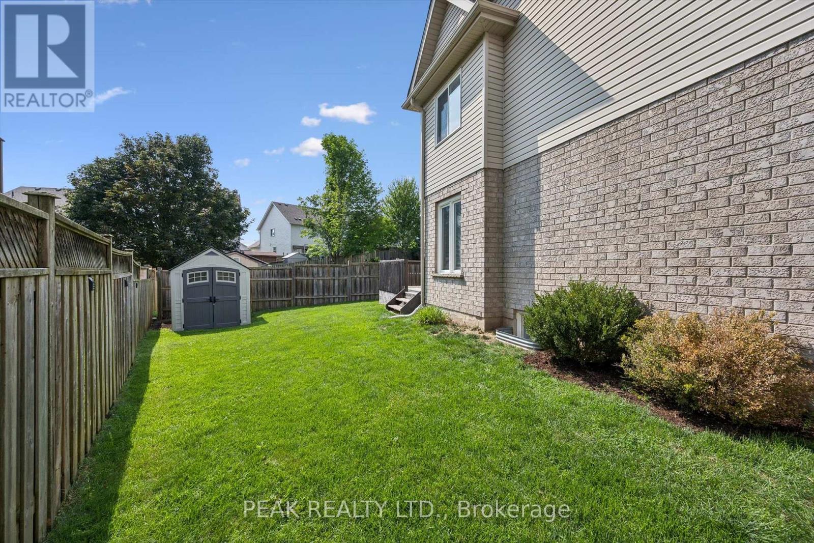 166 Windflower Drive, Kitchener, Ontario  N2E 3T2 - Photo 31 - X13675406