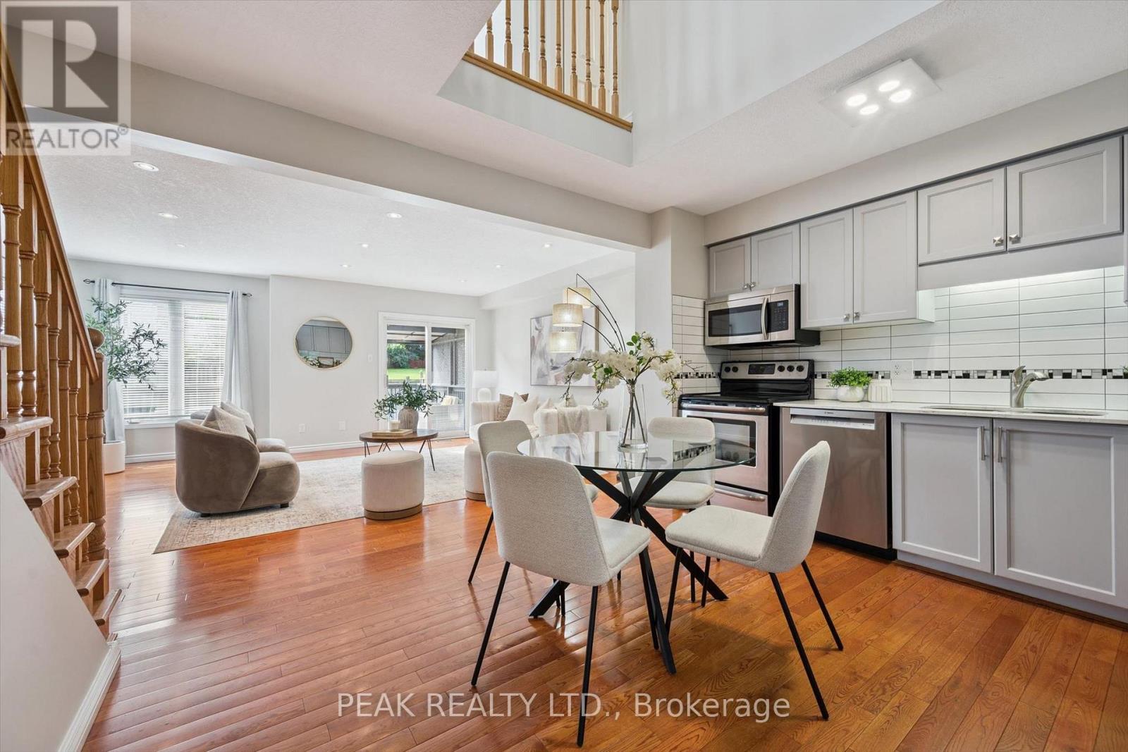 166 Windflower Drive, Kitchener, Ontario  N2E 3T2 - Photo 6 - X13675406