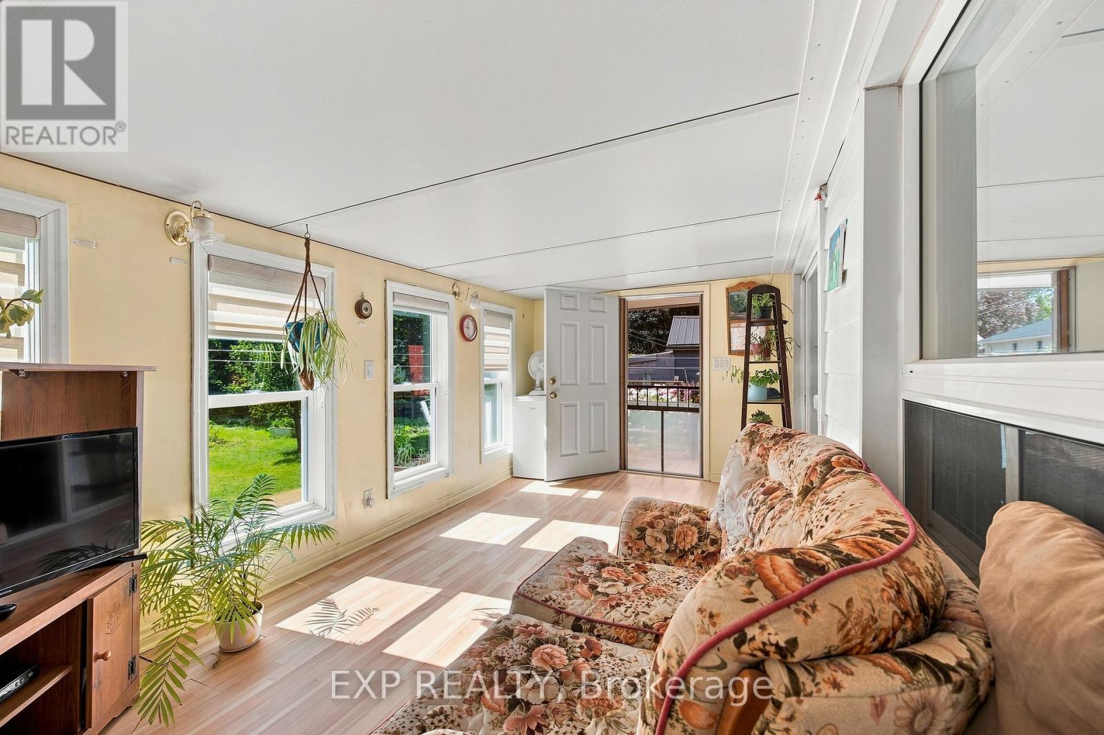250 Albert Street, Minto, Ontario  N0G 2P0 - Photo 10 - X13675472