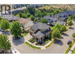 5765 Mountainside Drive, Kelowna, British Columbia  V1W 5H2 - Photo 7 - 10396052
