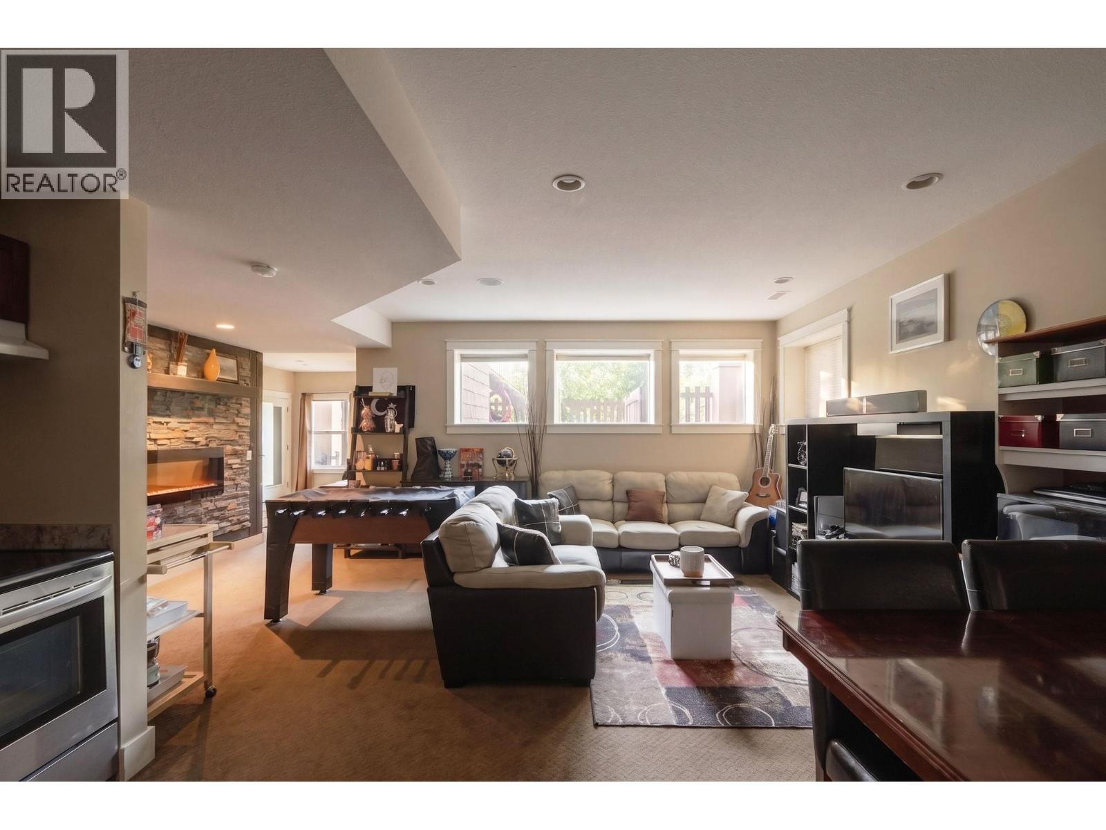 5765 Mountainside Drive, Kelowna, British Columbia  V1W 5H2 - Photo 73 - 10396052