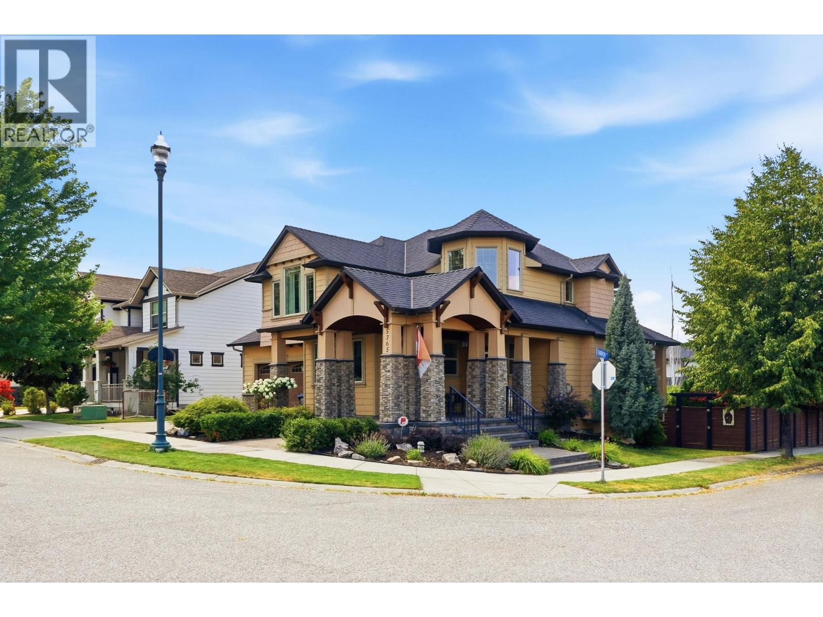 5765 Mountainside Drive, Kelowna, British Columbia  V1W 5H2 - Photo 5 - 10396052