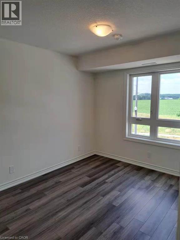 235 Chapel Hill Drive Unit# 34, Kitchener, Ontario  N2R 0S4 - Photo 5 - 40854780