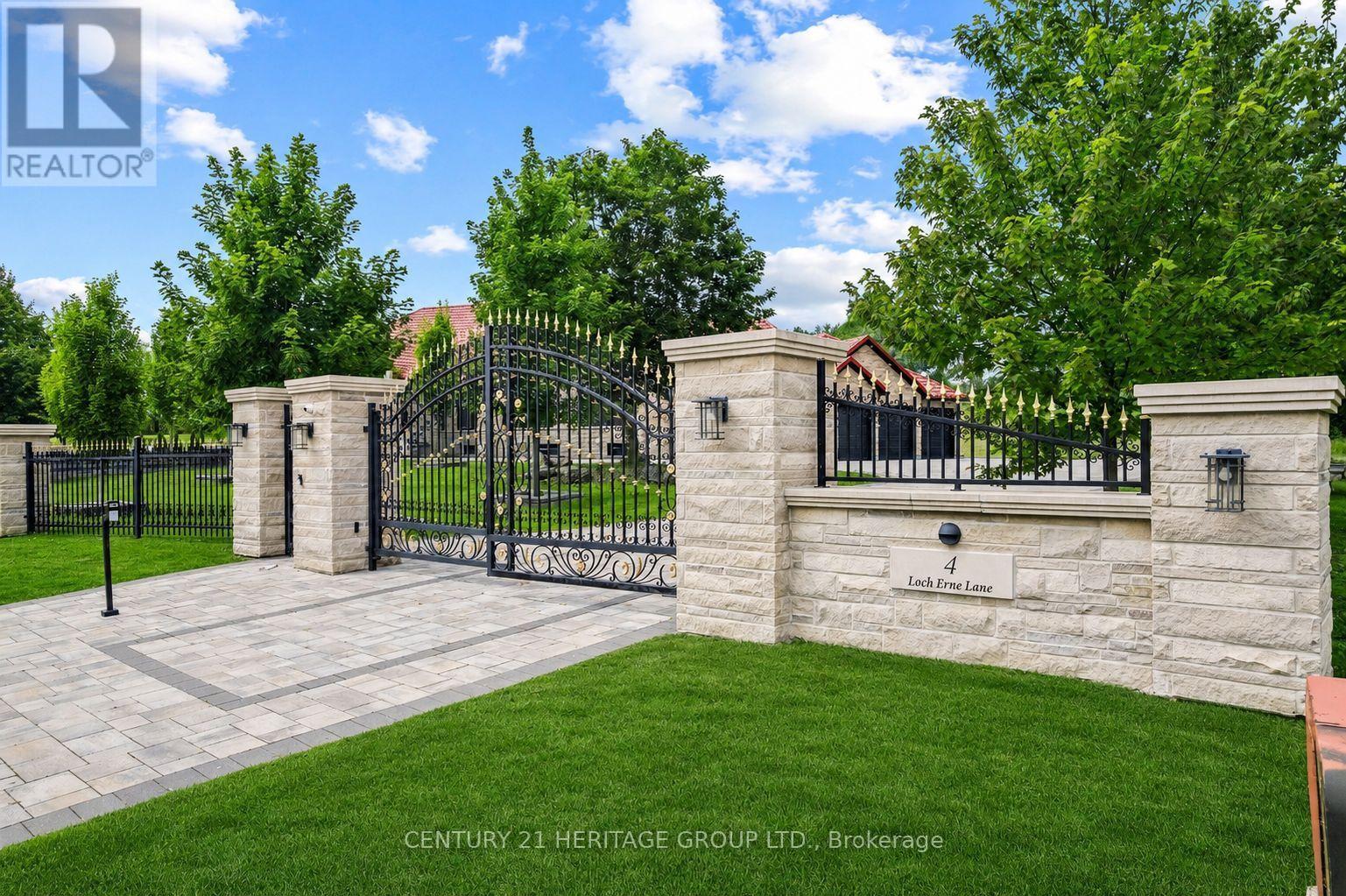 4 Loch Erne Lane, King, Ontario  L0G 1N0 - Photo 4 - N13669852