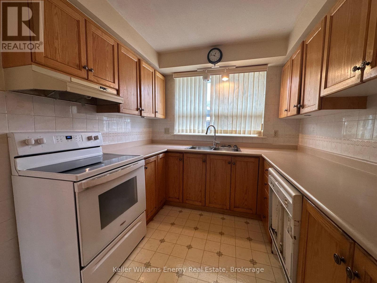 252 Keewatin Street S, Oshawa, Ontario  L1H 6Z8 - Photo 16 - E13671260