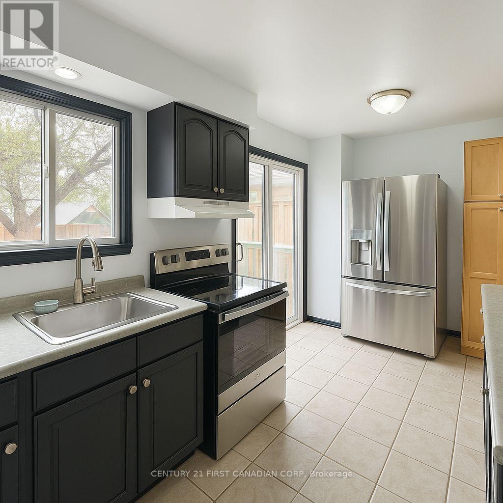 124 Ardsley Crescent, London North, Ontario  N6G 3W7 - Photo 3 - X13675710