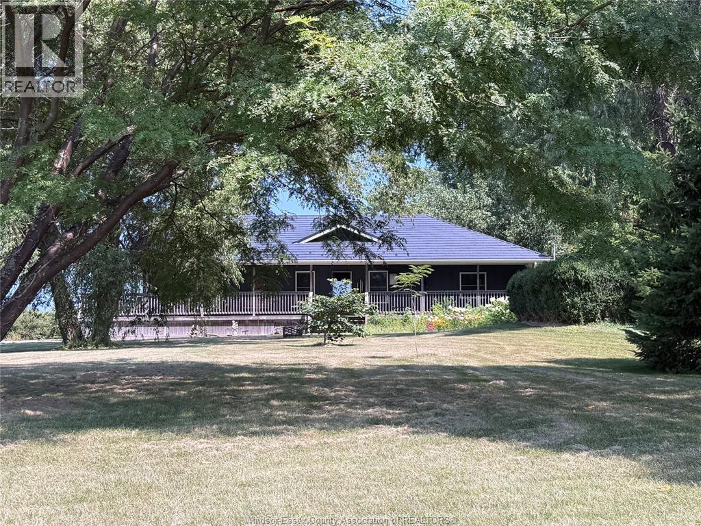 MLS# 26019817: 1571 McCormick ROAD, Pelee Island, Canada