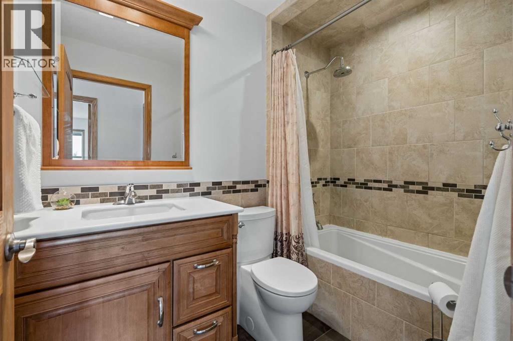 246 Mt Lorette Place SE, Calgary, Alberta  T2Z 2L9 - Photo 21 - A2332979