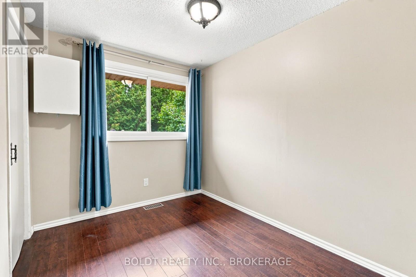 11 Abraham Drive, St. Catharines (Lakeshore), Ontario  L2M 6K7 - Photo 19 - X13675608