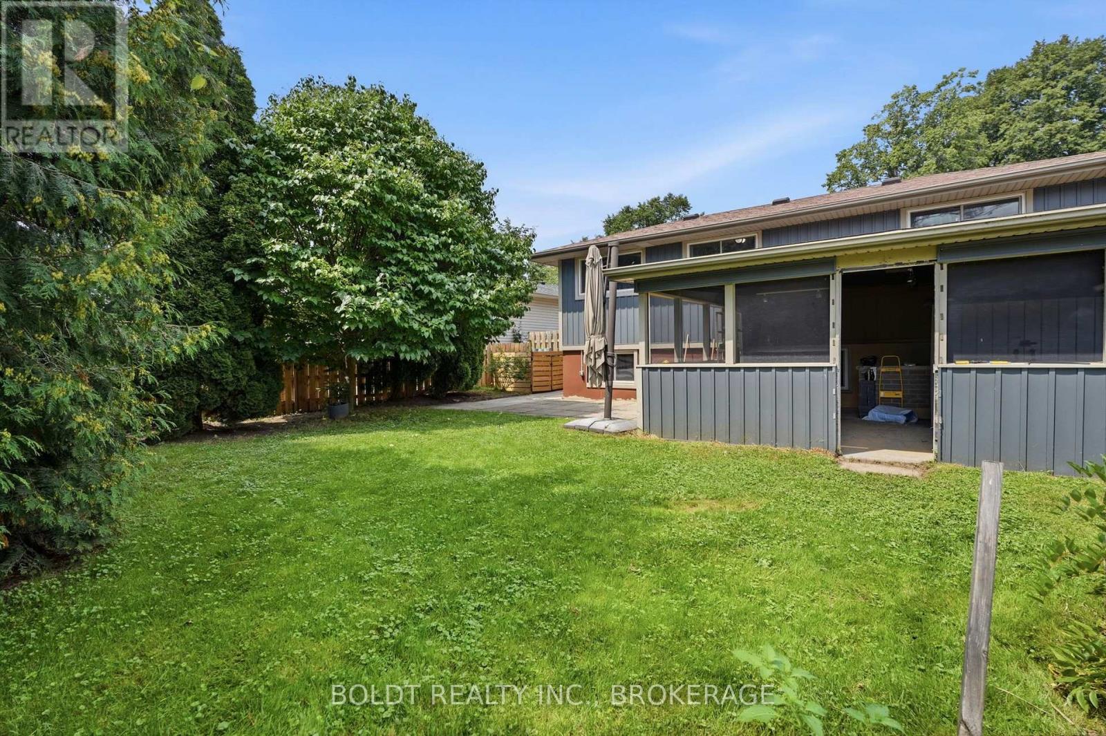 11 Abraham Drive, St. Catharines (Lakeshore), Ontario  L2M 6K7 - Photo 30 - X13675608