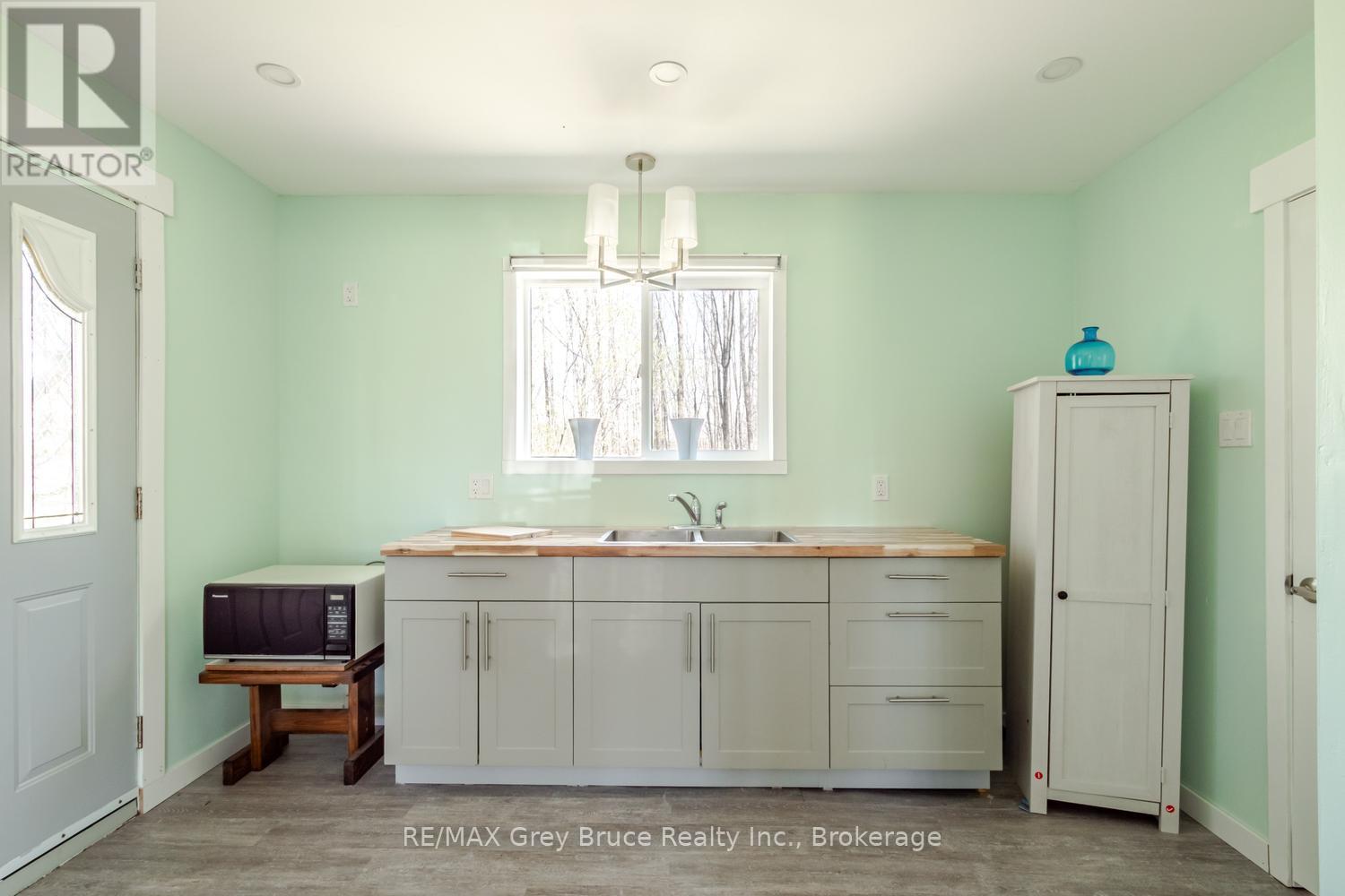 130 Crooked Hill Road, South Bruce Peninsula, Ontario  N0H 1A0 - Photo 6 - X13585010