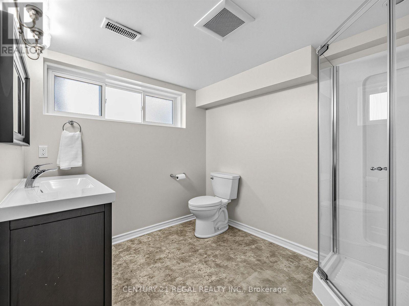 281 Thistle Down Boulevard, Toronto, Ontario  M9V 1K6 - Photo 31 - W13669828