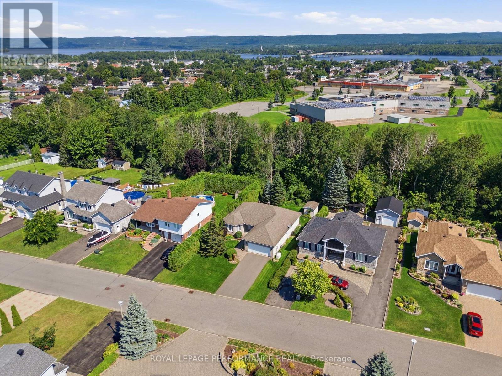 390 Albert Street, Hawkesbury, Ontario K6A 3J8 - Photo 38 - X13675648