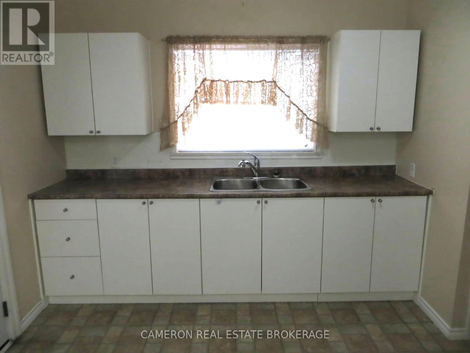 10 Pine Lane, Cornwall, Ontario K6J 1B2 - Photo 6 - X13675792