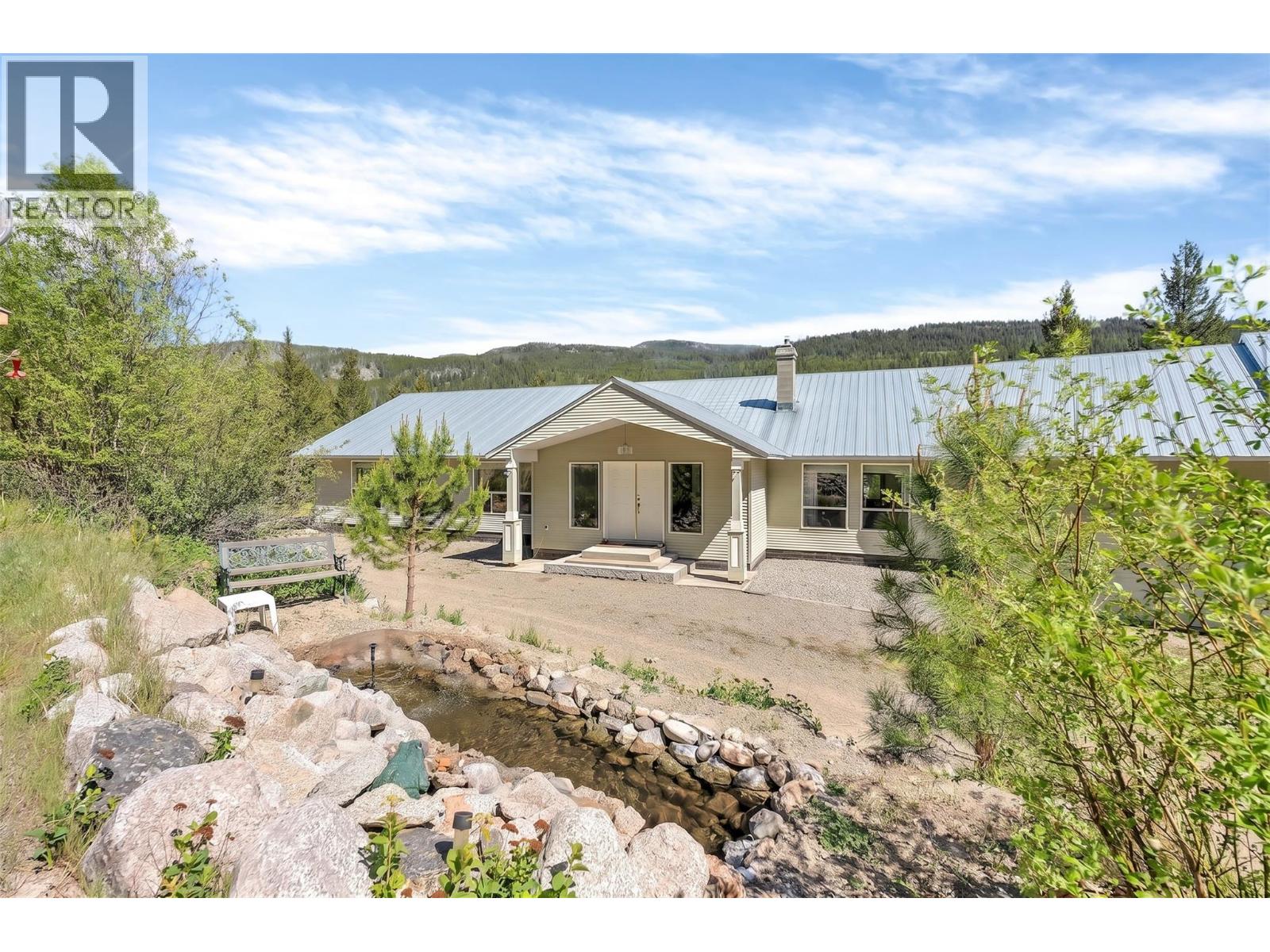 1698 Princeton Summerland Road, Princeton, British Columbia  V0X 1W0 - Photo 2 - 10397132