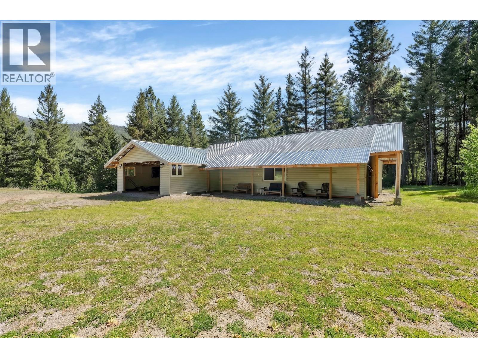 1698 Princeton Summerland Road, Princeton, British Columbia  V0X 1W0 - Photo 6 - 10397132
