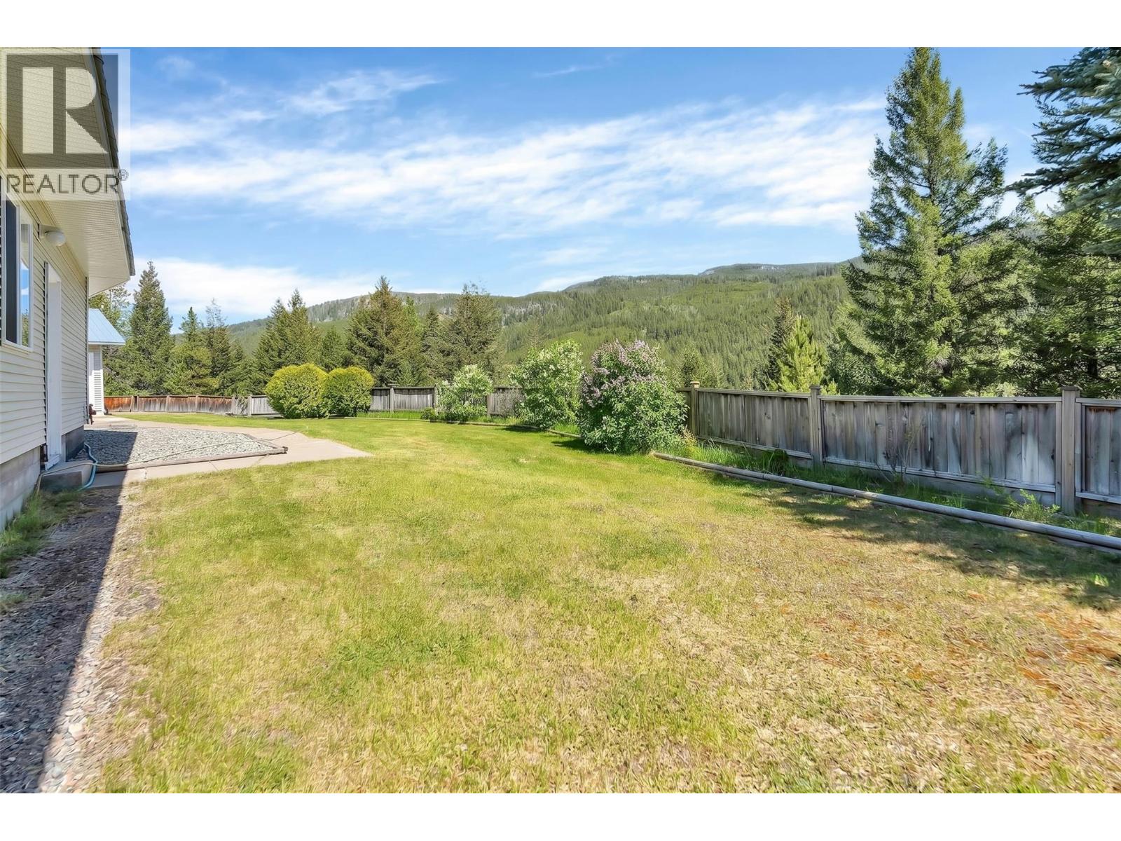 1698 Princeton Summerland Road, Princeton, British Columbia  V0X 1W0 - Photo 9 - 10397132
