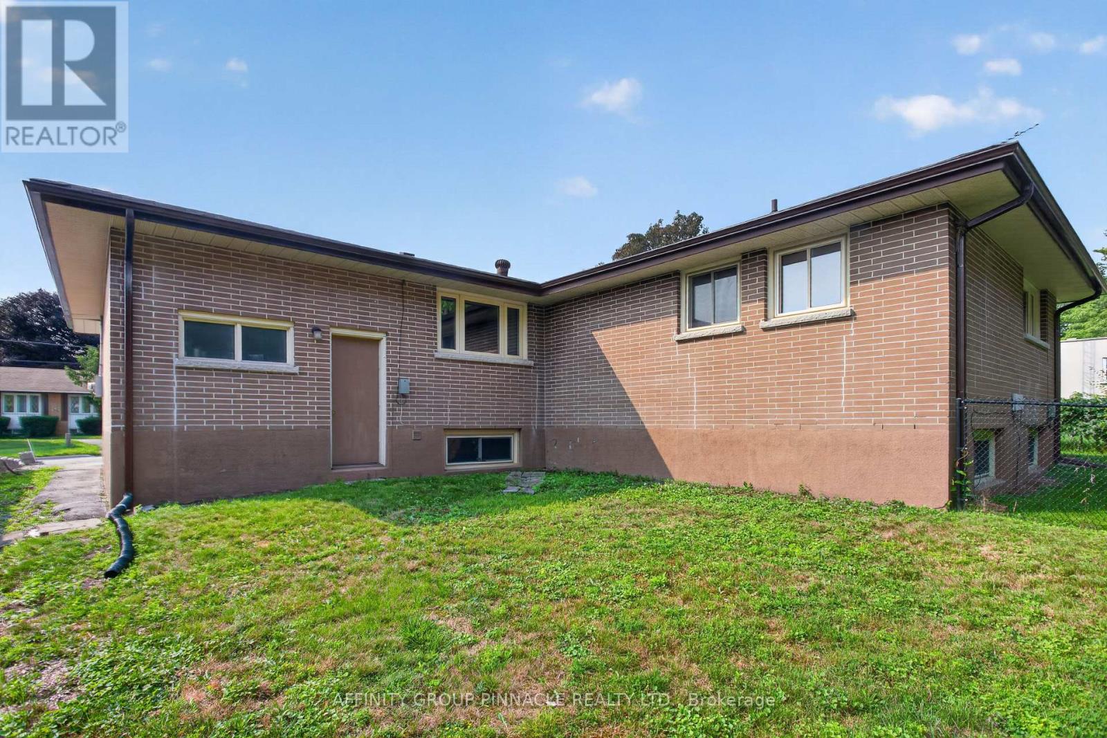 40 Switzer Drive, Oshawa, Ontario  L1G 3J1 - Photo 38 - E13675732