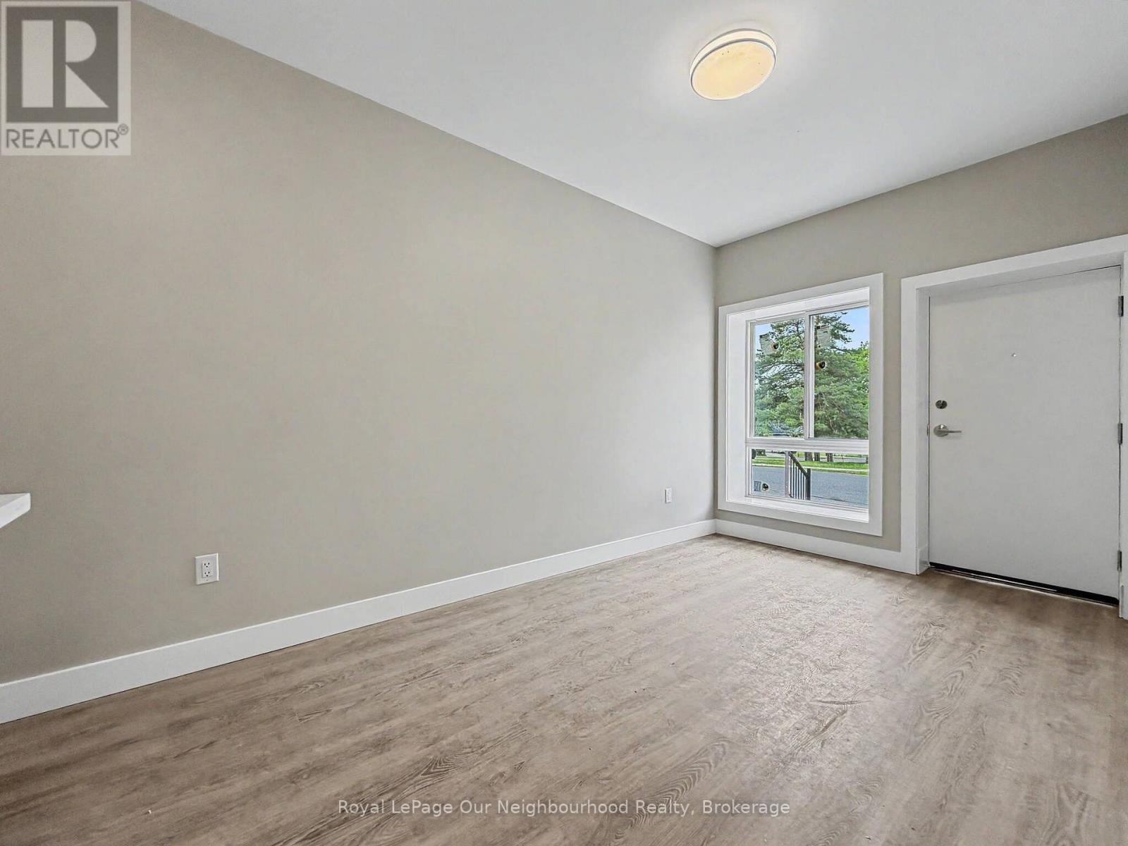 6 - 199 Pine Street, Tay, Ontario  L0K 2C0 - Photo 3 - S13675762