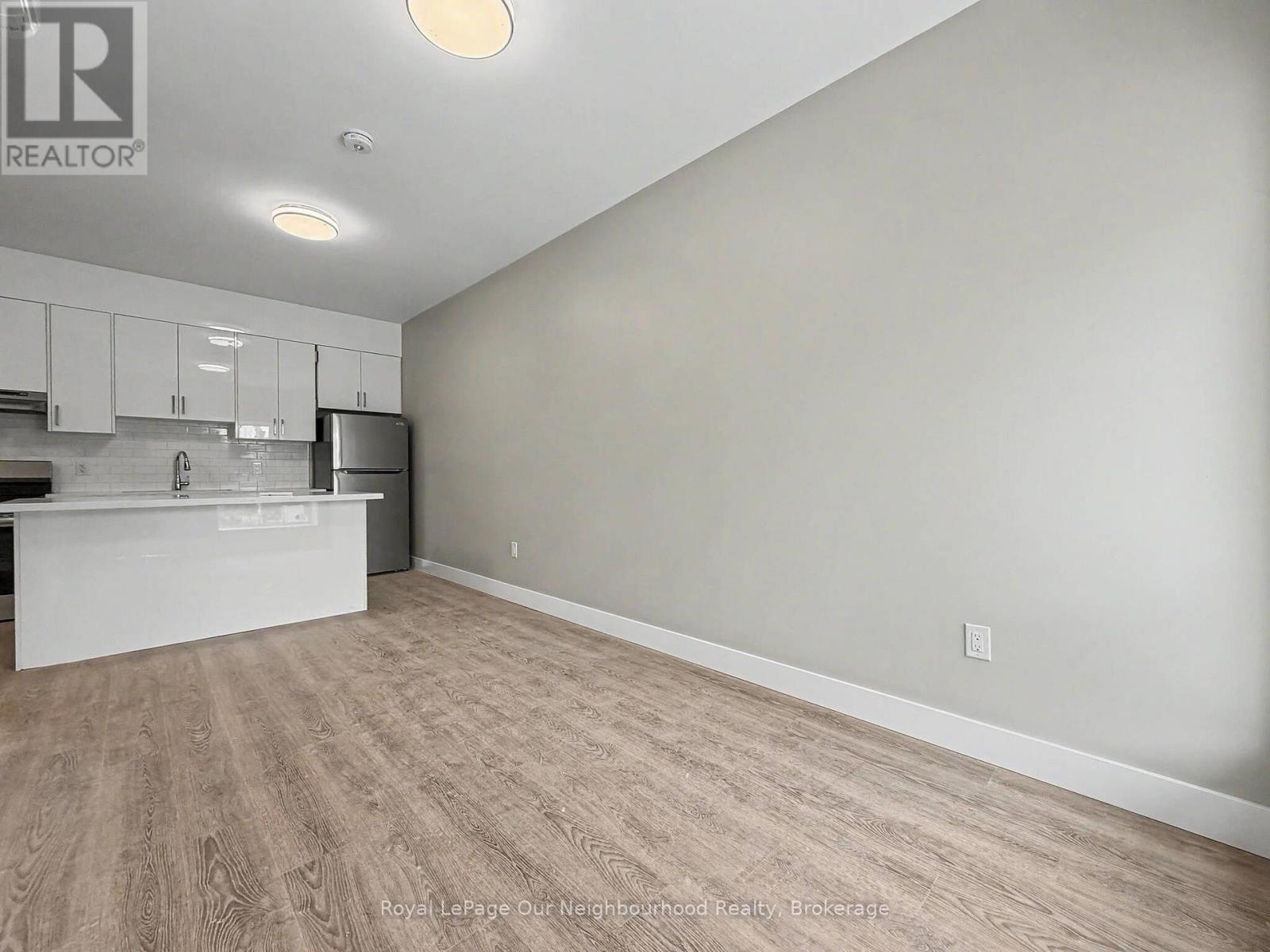 6 - 199 Pine Street, Tay, Ontario  L0K 2C0 - Photo 5 - S13675762