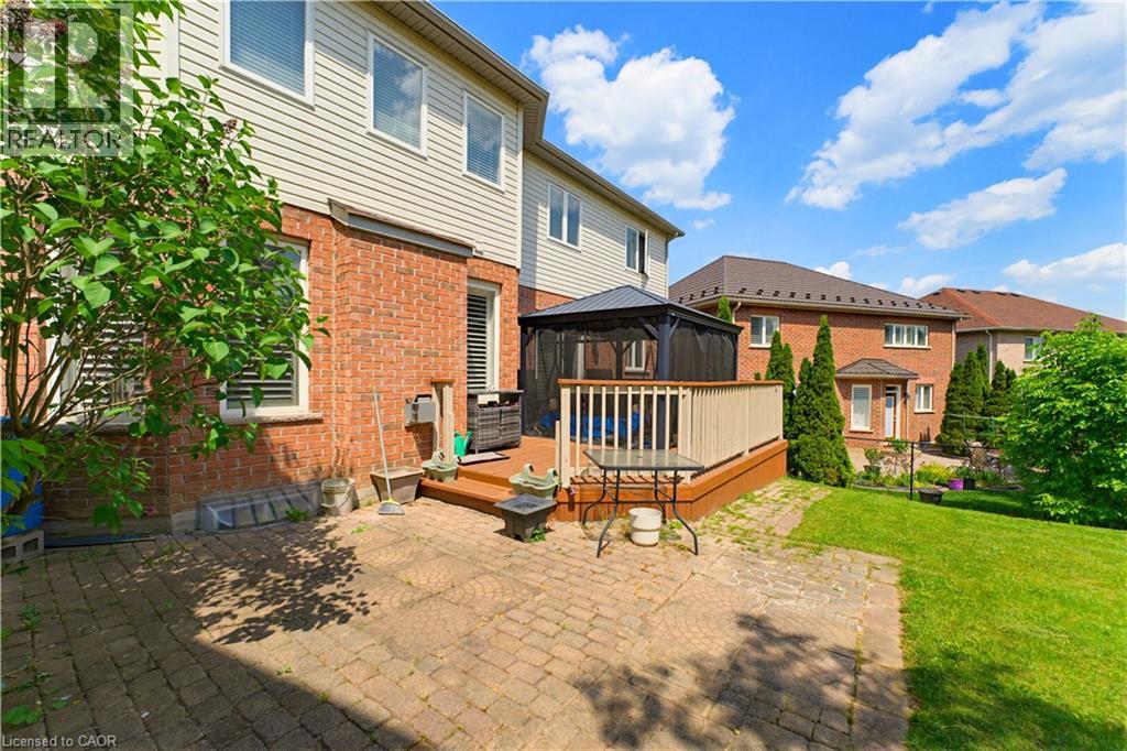 805 Munich Circle, Waterloo, Ontario  N2V 2N5 - Photo 35 - 40855741