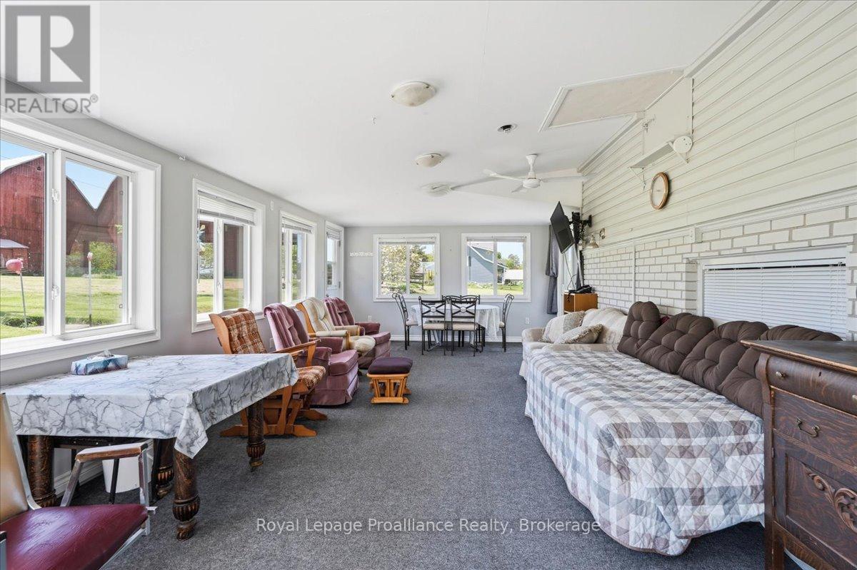906 N Big Island Road, Prince Edward County, Ontario  K0K 1W0 - Photo 23 - X13675676