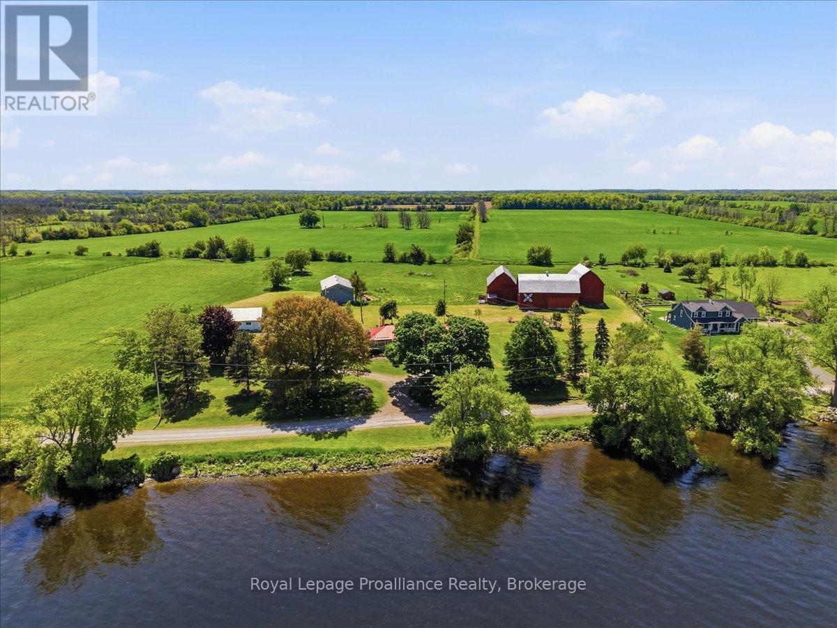 906 N Big Island Road, Prince Edward County, Ontario  K0K 1W0 - Photo 45 - X13675676