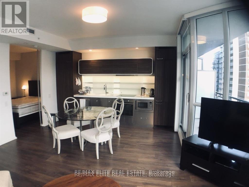 1901 - 45 Charles Street E, Toronto, Ontario  M4Y 0B8 - Photo 4 - C13675518