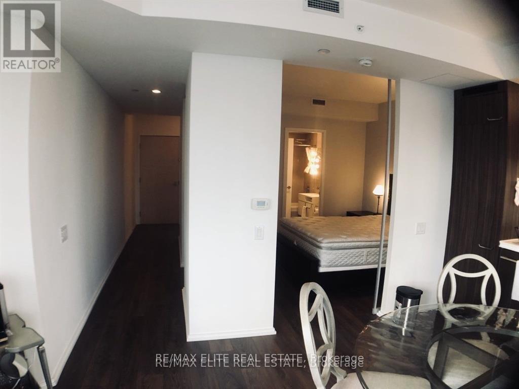 1901 - 45 Charles Street E, Toronto, Ontario  M4Y 0B8 - Photo 6 - C13675518