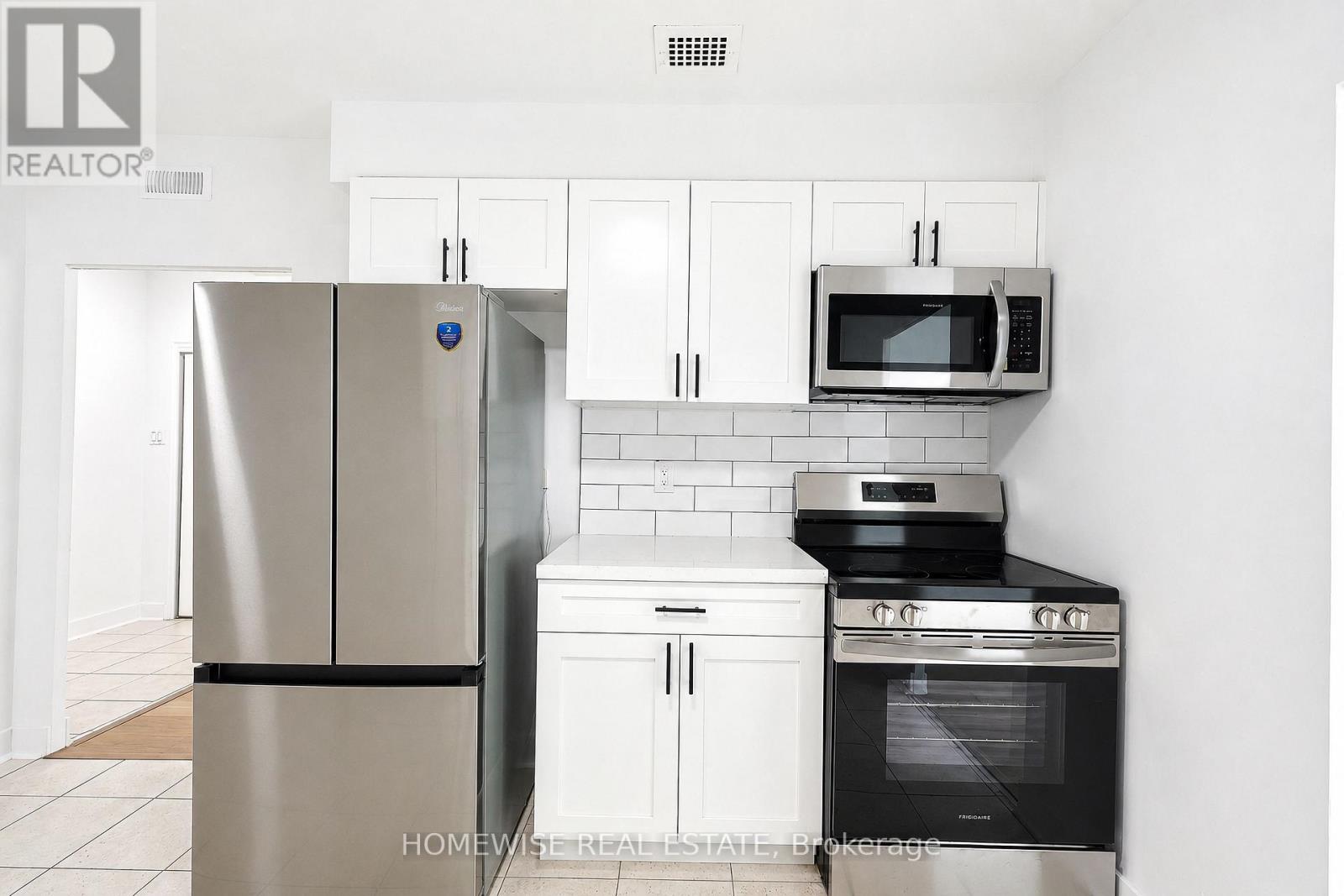 307 - 2500 Bathurst Street, Toronto, Ontario  M6B 2Y8 - Photo 4 - C13675670