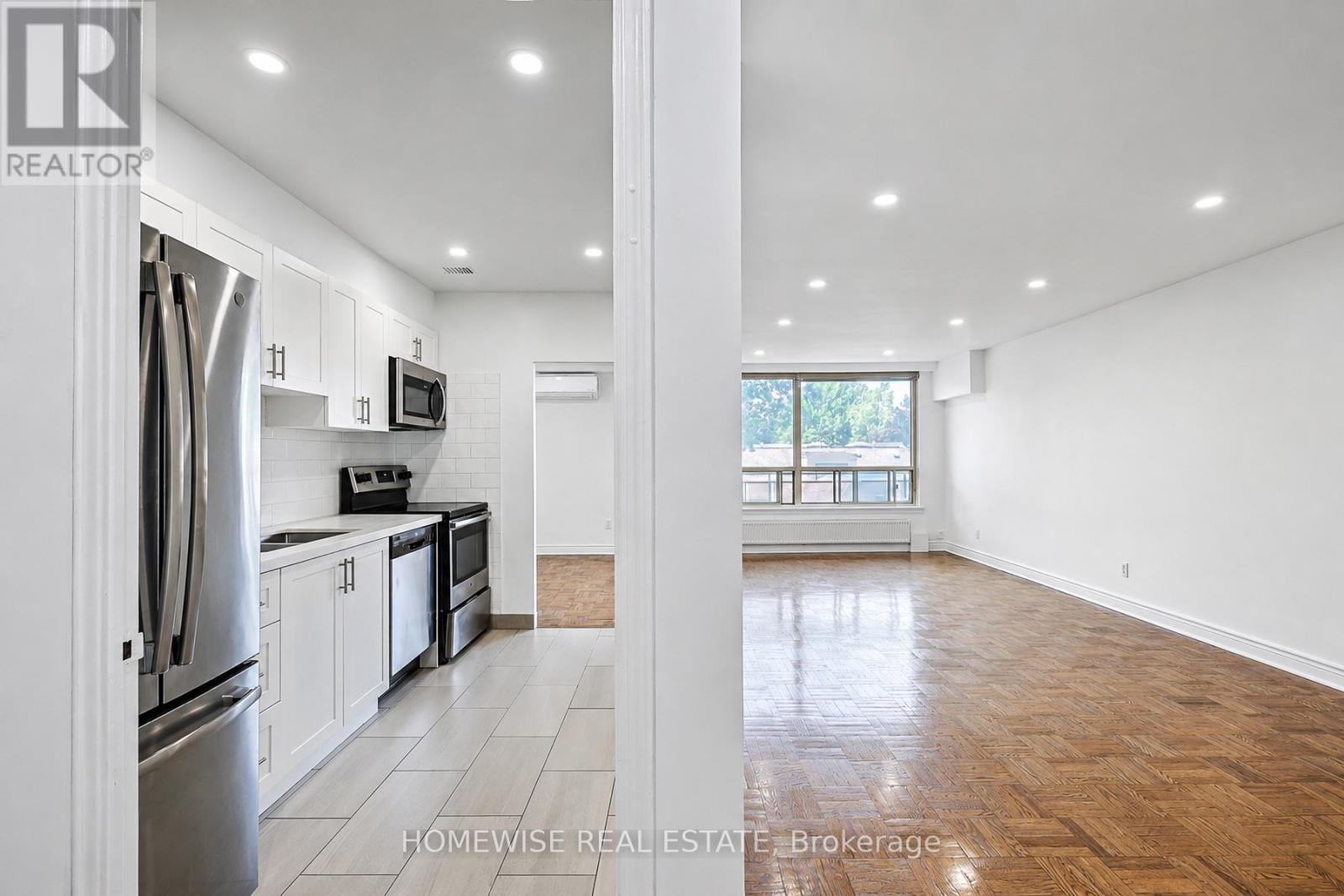 401 - 2500 Bathurst Street, Toronto, Ontario  M6B 2Y8 - Photo 10 - C13675728