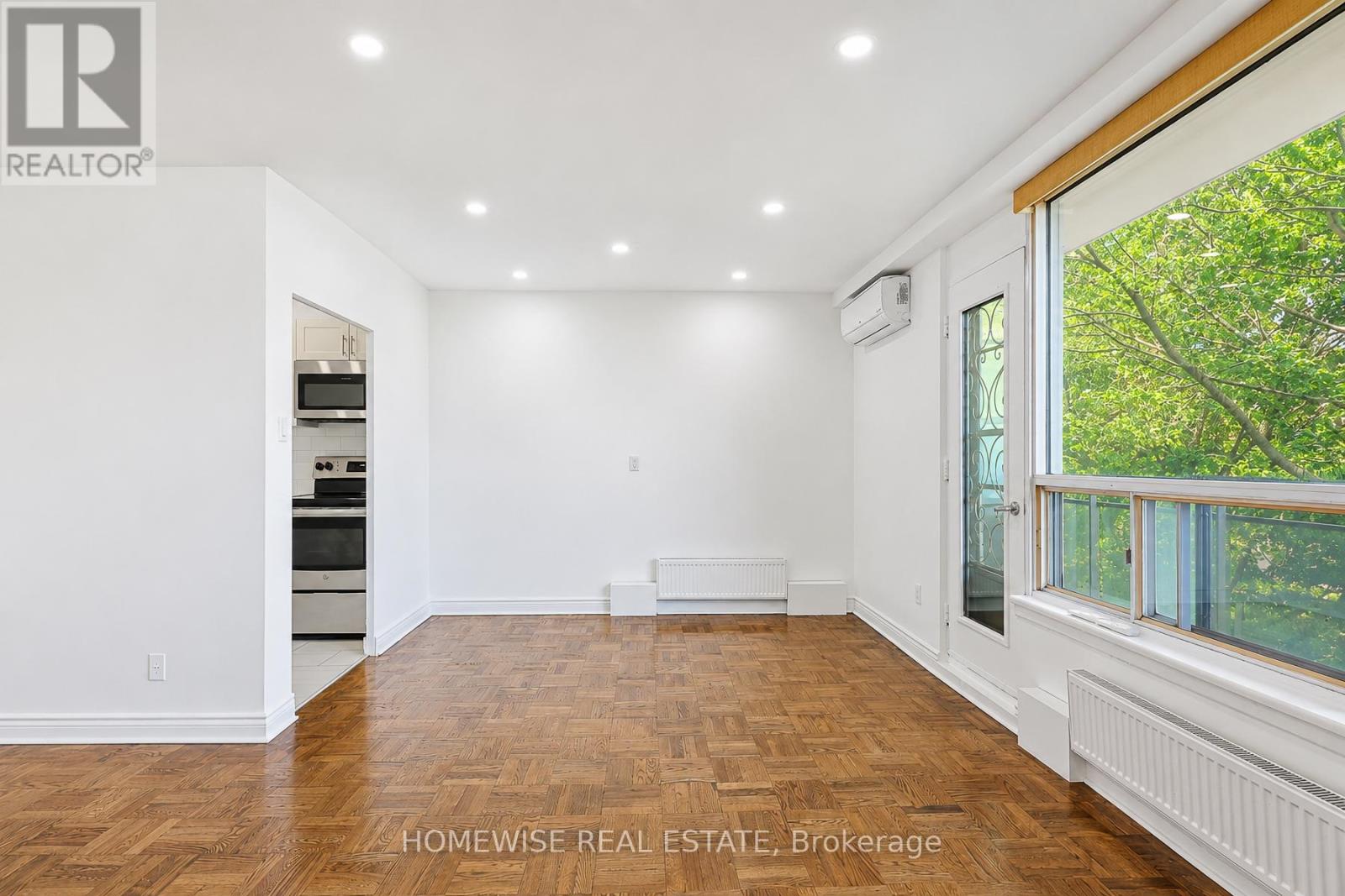 401 - 2500 Bathurst Street, Toronto, Ontario  M6B 2Y8 - Photo 5 - C13675728