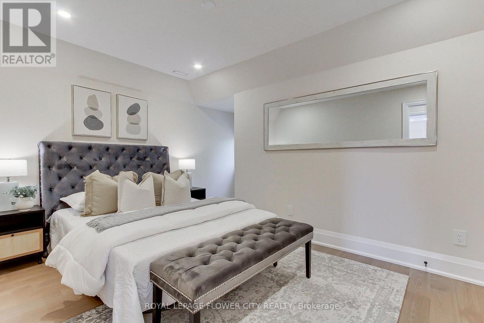 140 Hillmount Avenue, Toronto, Ontario  M6B 1X8 - Photo 38 - C13675782