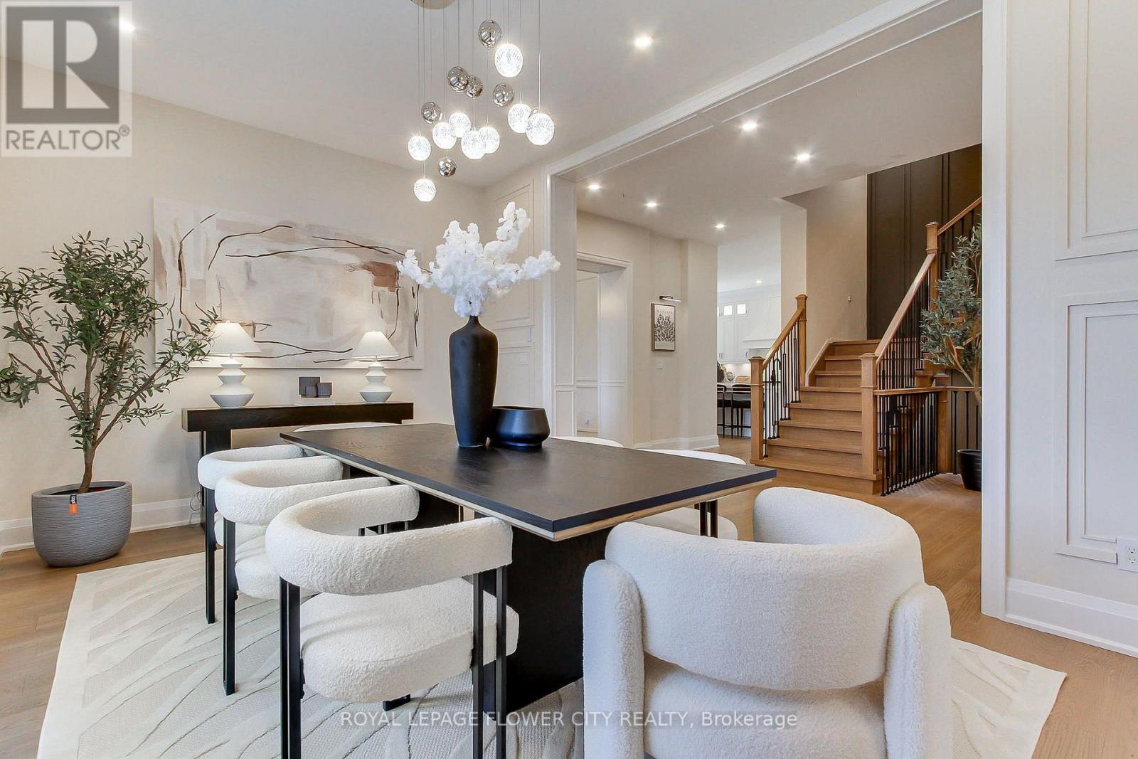 140 Hillmount Avenue, Toronto, Ontario  M6B 1X8 - Photo 6 - C13675782