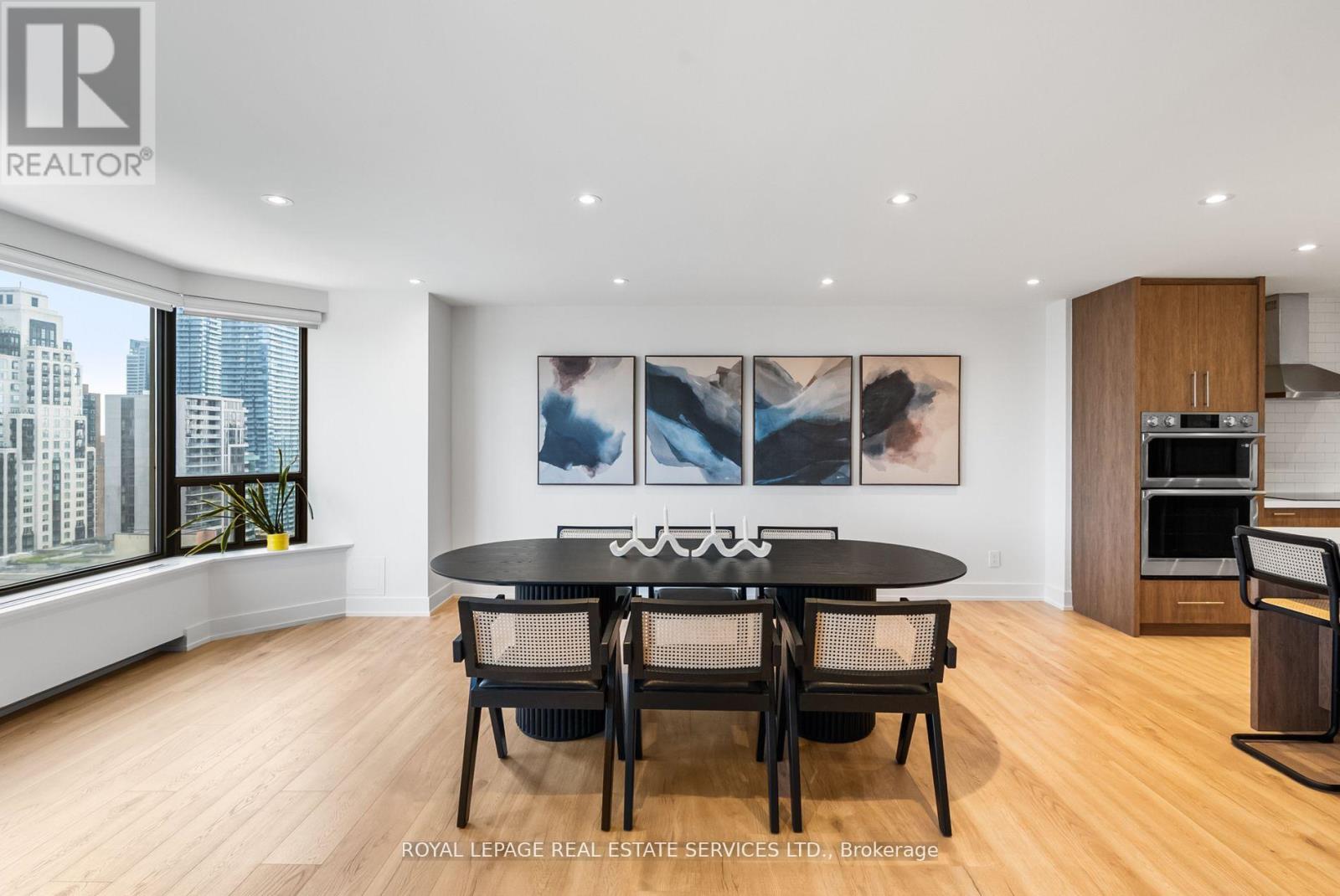 2008 - 175 Cumberland Street, Toronto, Ontario  M5R 3M9 - Photo 7 - C13675824