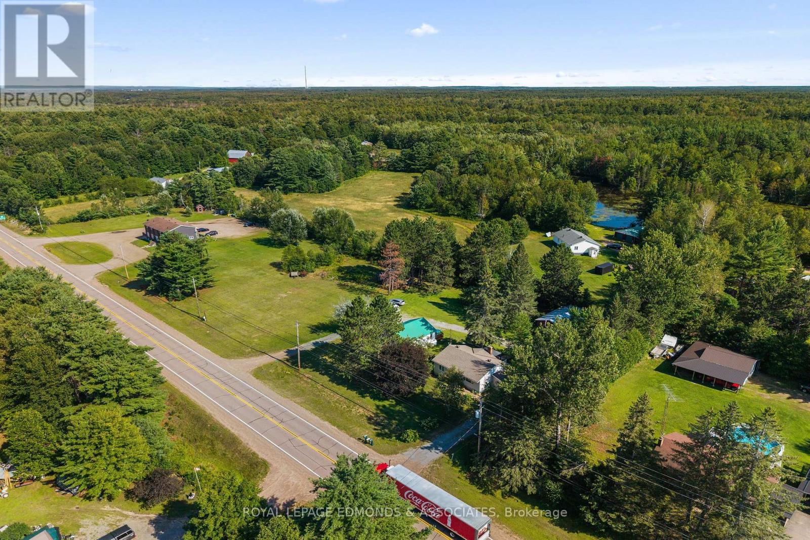 11132 & 11140 Round Lake Road, Laurentian Valley, Ontario K8A 6W8 - Photo 5 - X13669794