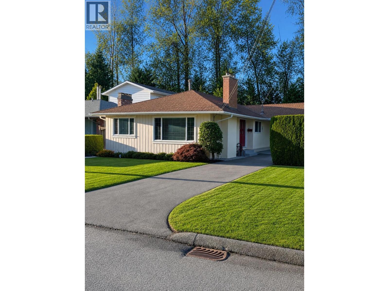 424 CULZEAN PLACE, Port Moody, British Columbia