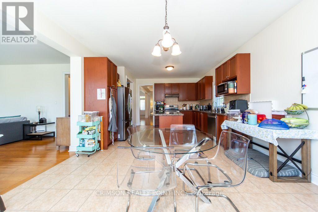 2304 Canterbury Crescent, Pickering, Ontario  L1X 0A6 - Photo 17 - E13675568