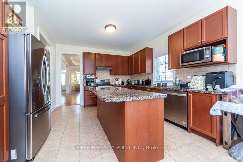 2304 Canterbury Crescent, Pickering, Ontario  L1X 0A6 - Photo 18 - E13675568