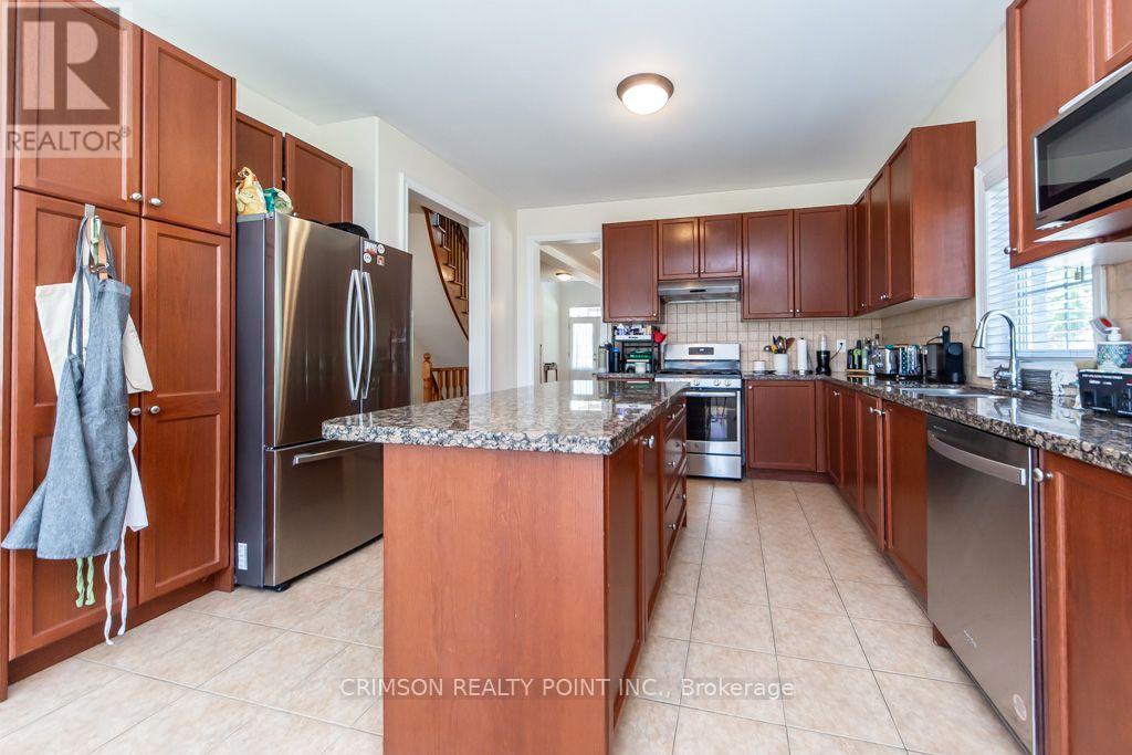 2304 Canterbury Crescent, Pickering, Ontario  L1X 0A6 - Photo 19 - E13675568