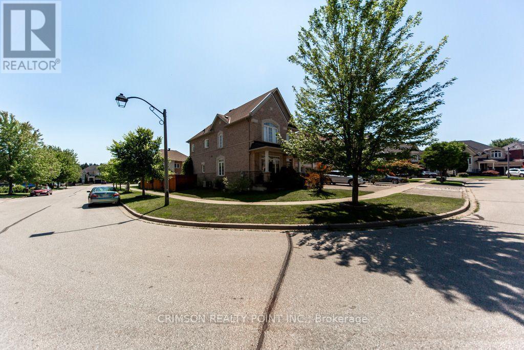 2304 Canterbury Crescent, Pickering, Ontario  L1X 0A6 - Photo 2 - E13675568