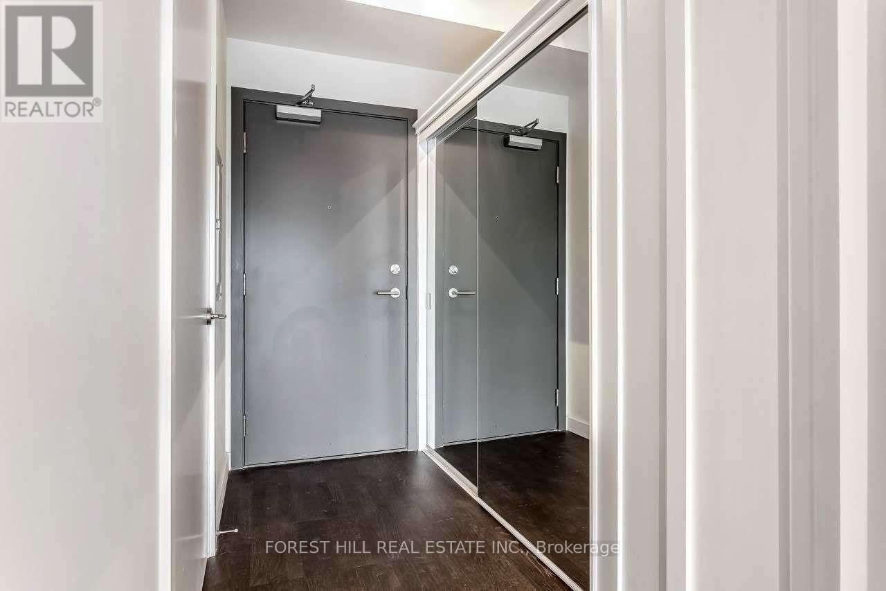212 - 246 Logan Avenue, Toronto, Ontario  M4M 0E9 - Photo 4 - E13675630