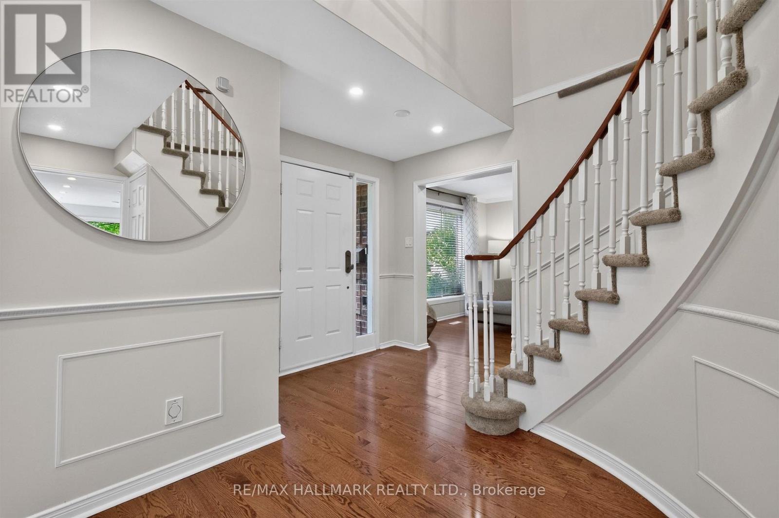 12 Karen Ann Crescent, Toronto, Ontario  M1G 1M3 - Photo 3 - E13675636