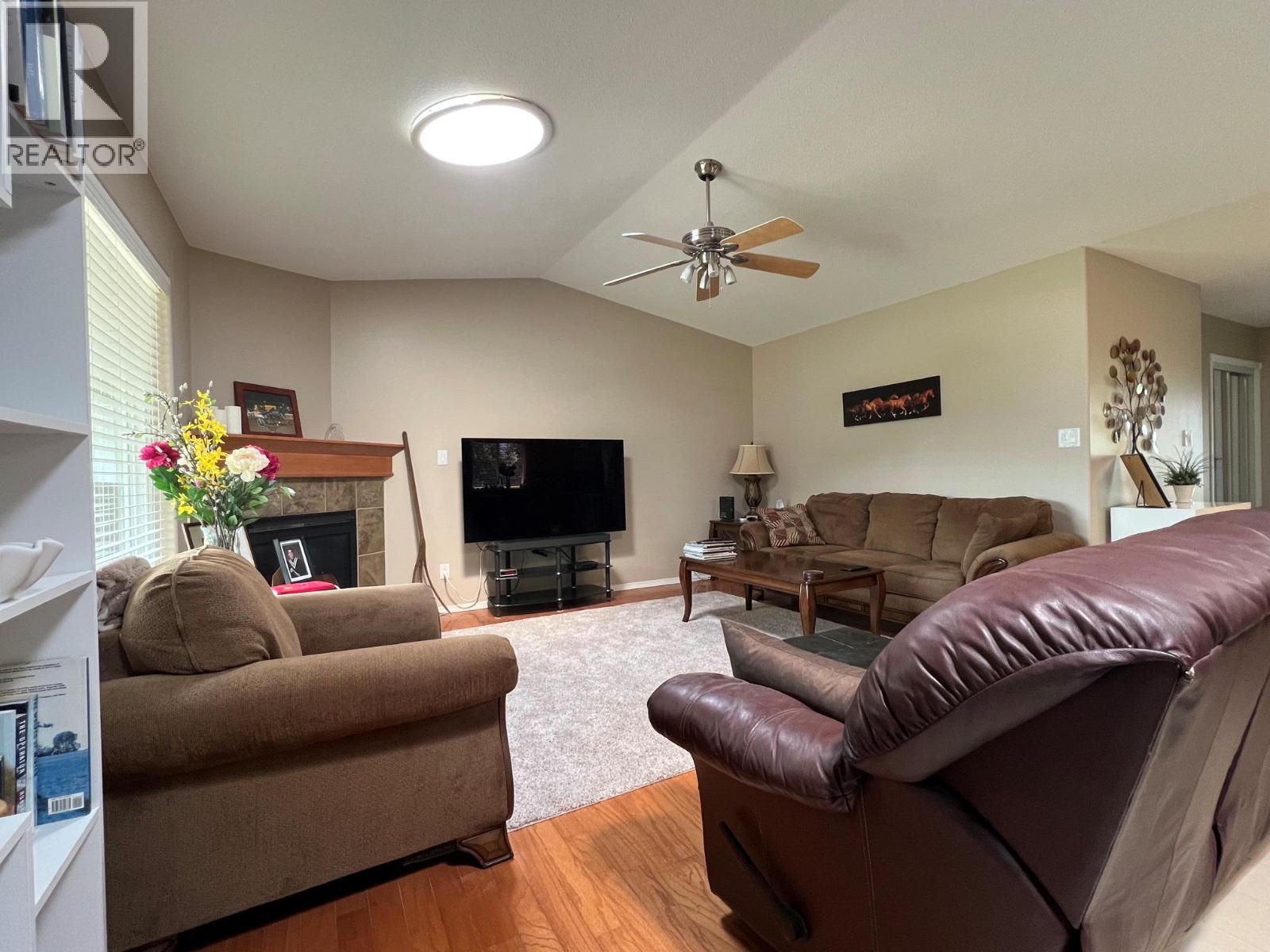 524 5 Street, Vernon, British Columbia  V1H 1Z1 - Photo 5 - 10397513