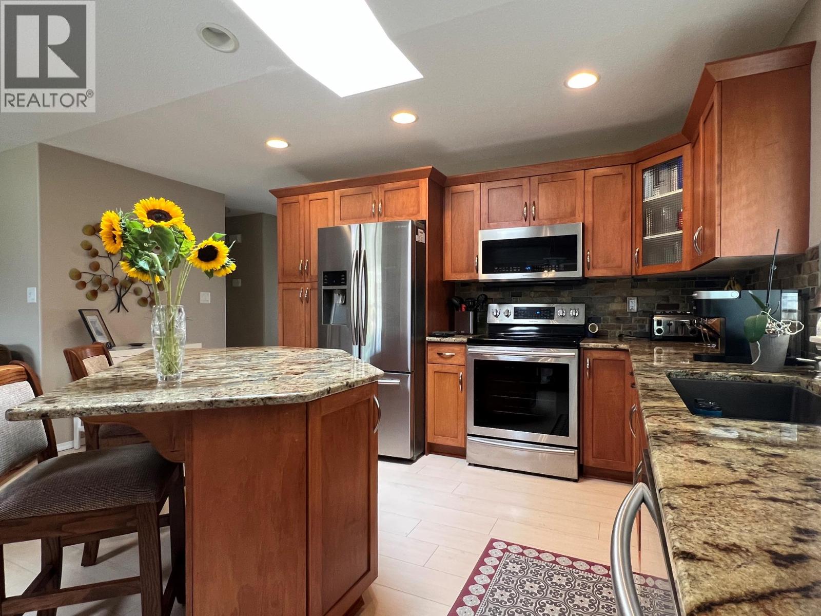 524 5 Street, Vernon, British Columbia  V1H 1Z1 - Photo 8 - 10397513