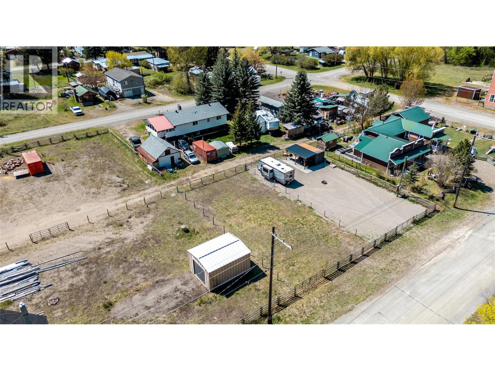 1827 Main Street, Coalmont-Tulameen, British Columbia  V0X 1W0 - Photo 2 - 10397620