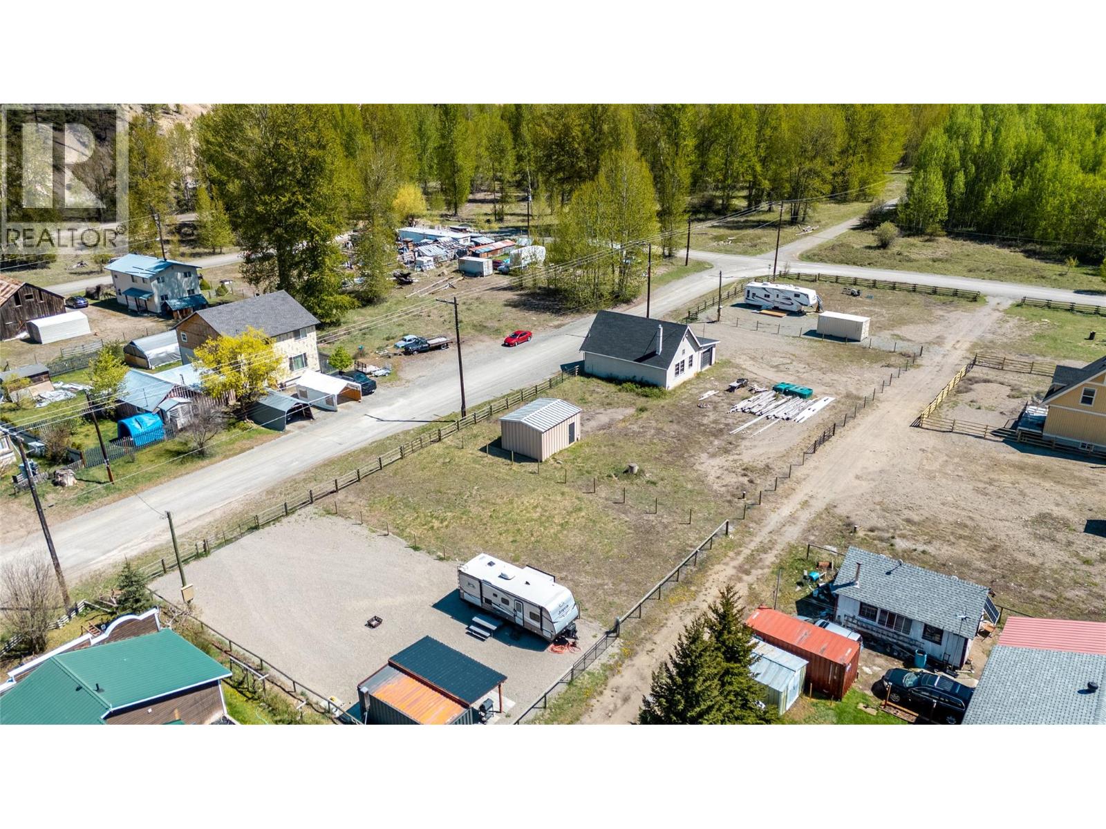 1827 Main Street, Coalmont-Tulameen, British Columbia  V0X 1W0 - Photo 6 - 10397620