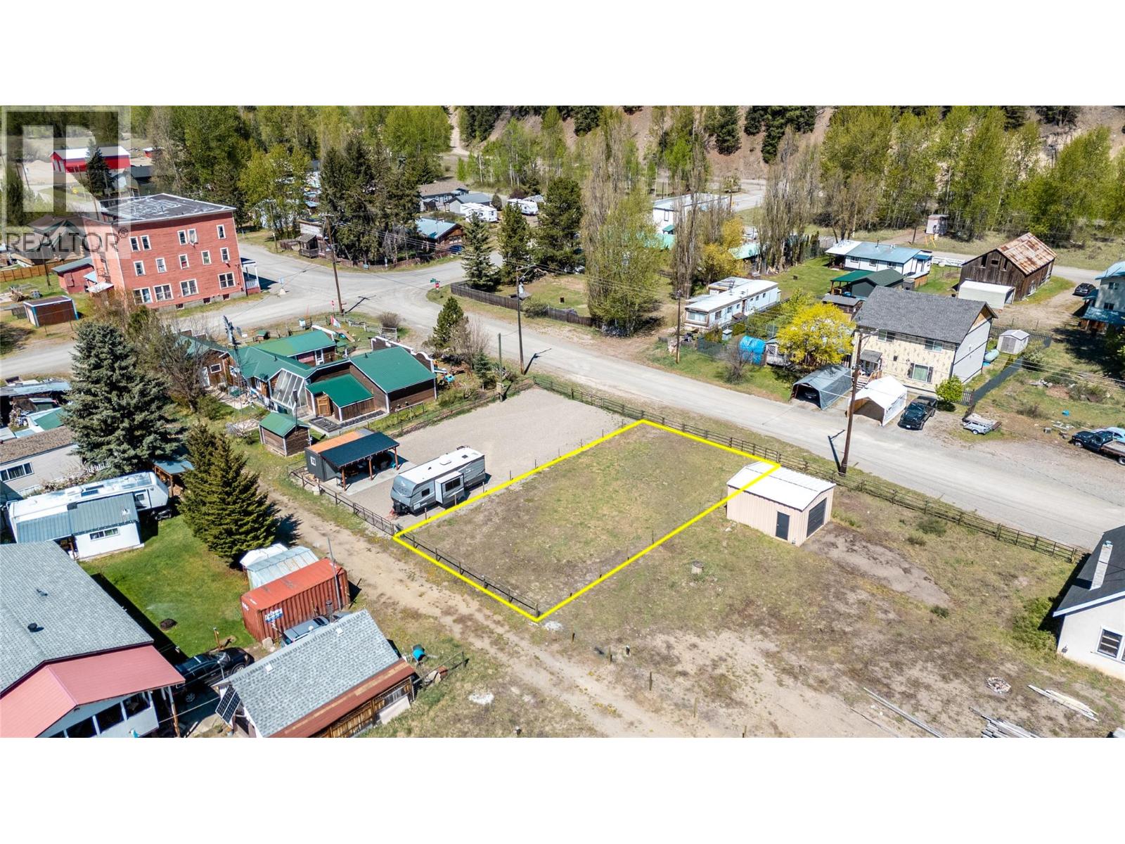 1827 Main Street, Coalmont-Tulameen, British Columbia  V0X 1W0 - Photo 4 - 10397620