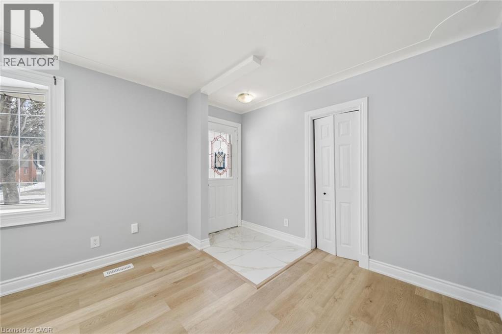 40 Donald Street, Kitchener, Ontario  N2B 3G5 - Photo 2 - 40851285